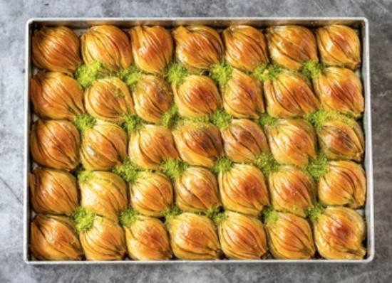 Taze Fırınlanmış 2500 Gr Midye Baklava
